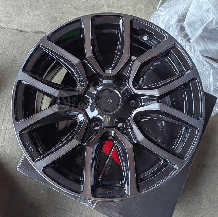 Toyota Fortuner Legender: Best Alloy Rims - Autostore.pk